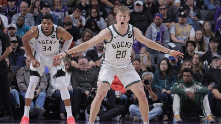 Bucks extend AJ Green: Sharp-shooting guard gets four-year, $45 million contract extension