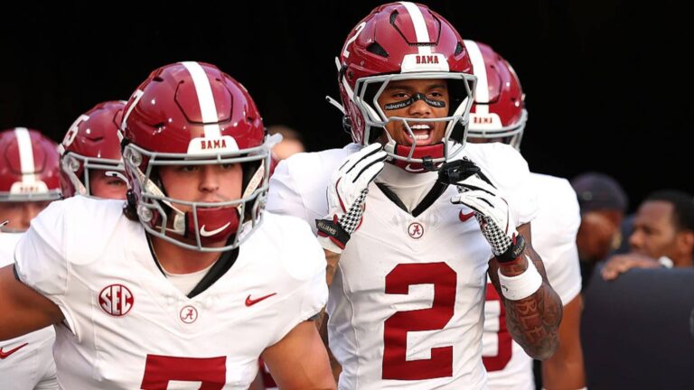 College football picks: Predictions against the spread, odds, betting lines for top 25 games in Week 8