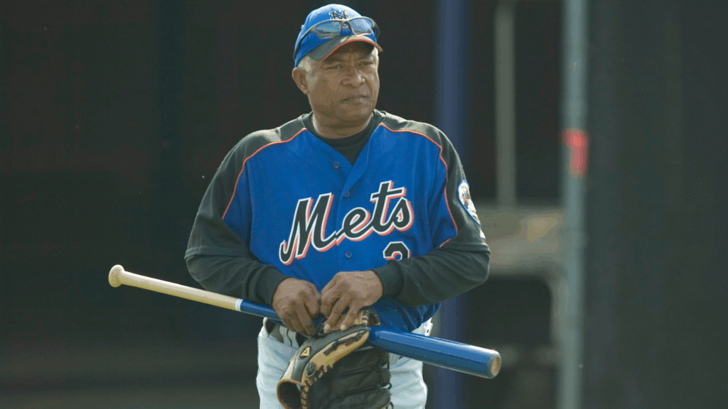 Sandy Alomar Sr. dies at 81: Former MLB player, coach was father of Roberto and Sandy Jr.