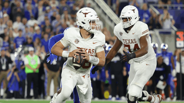 Tom Fornelli's College Football Power Ratings: Texas lingers despite anemic offense as Alabama, Oregon climb