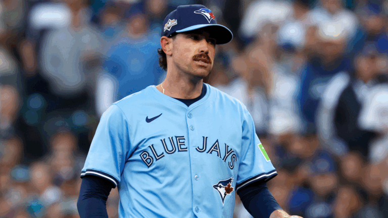 Blue Jays vs. Mariners odds, Game 7 prediction: Everything to know with World Series spot on the line