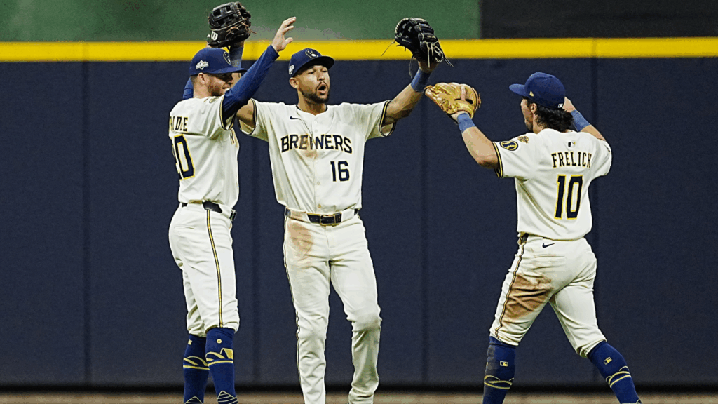 MLB playoff picks: NLDS, ALDS odds and best bets as Brewers, Dodgers go for sweeps