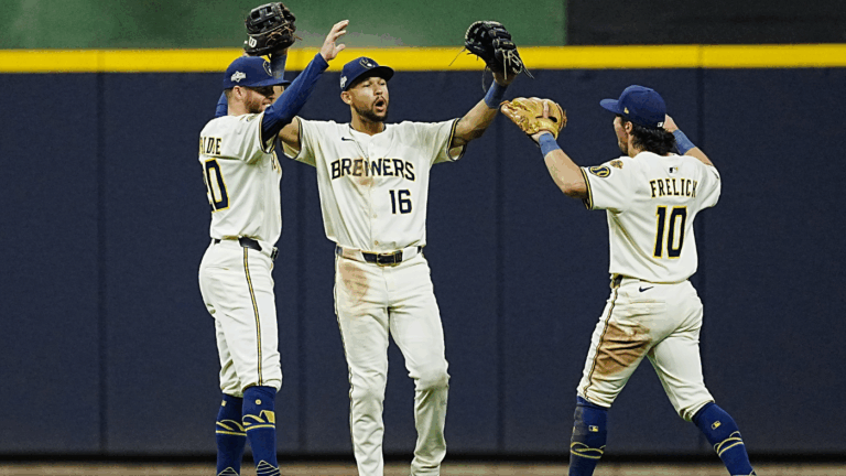 MLB playoff picks: NLDS, ALDS odds and best bets as Brewers, Dodgers go for sweeps