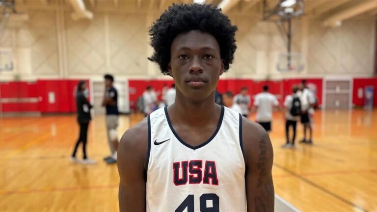 WATCH: Five-star wing Bryson Howard to make college commitment live Tuesday on CBS Sports HQ