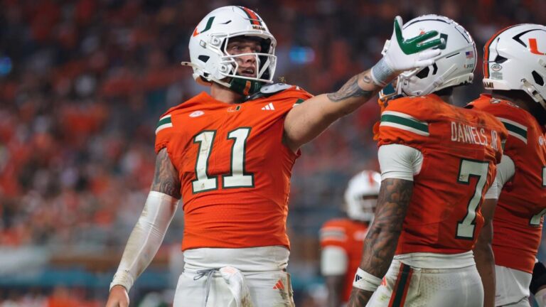 Heisman Trophy 2025 odds: Hurricanes QB Carson Beck joins Oregon QB Dante Moore as co-favorite for award