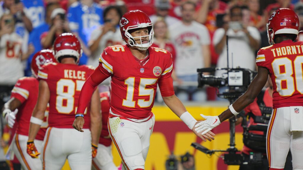 NFL Week 6: Five things we liked and didn't like, including Chiefs' new-look offense, Justin Fields regressing