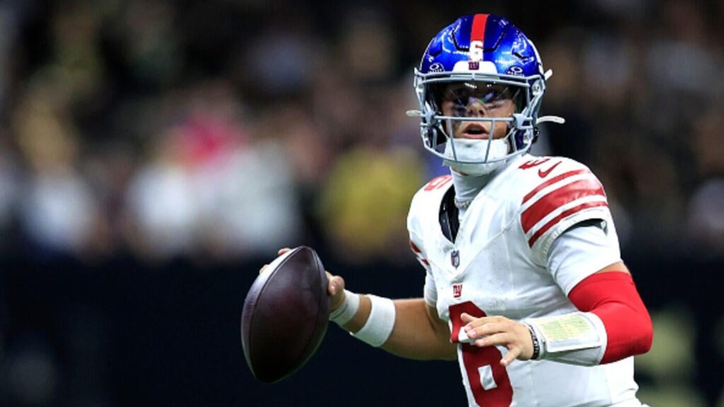 Jaxson Dart injury: Giants QB shrugs off hamstring issue ahead of Thursday night's game vs. Eagles