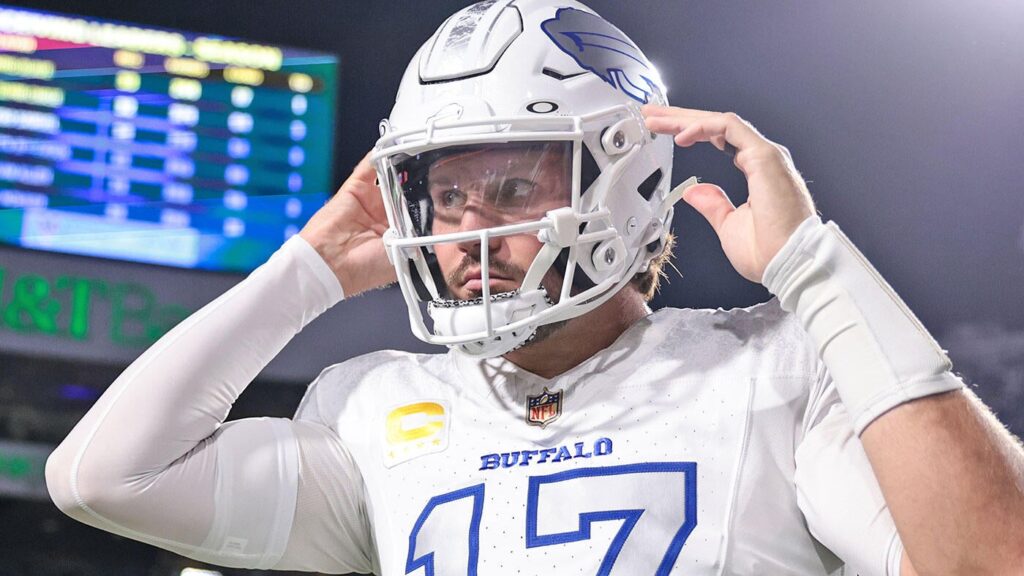 Fantasy Football 2025 Week 6 Non-PPR Cheat Sheet: Player ratings to guide your toughest lineup calls