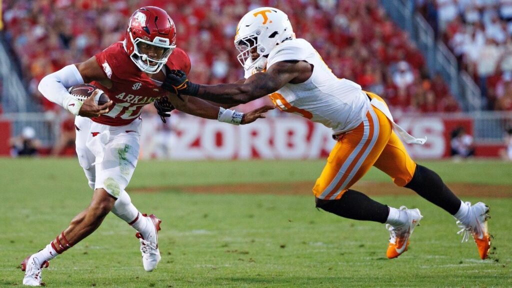Where to watch Tennessee vs. Arkansas: TV channel, kickoff time, odds, prediction for SEC matchup