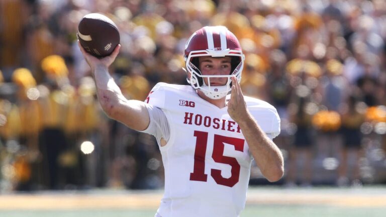 2025 Heisman Trophy odds, Week 7 outlook: Dante Moore vs. Fernando Mendoza headlines momentous matchups