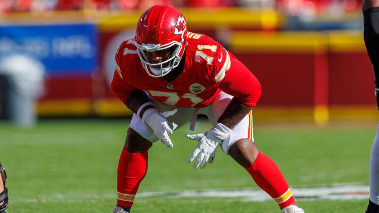 Chiefs quiet on status of Josh Simmons after left tackle abruptly missed game vs. Lions for personal matter