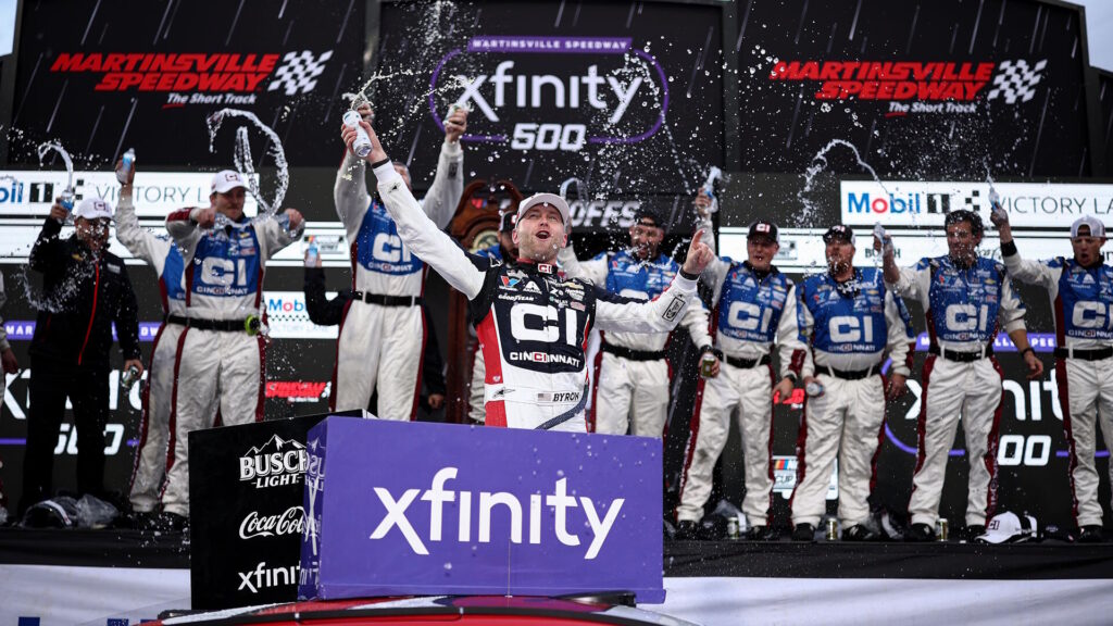 NASCAR playoffs at Martinsville results: William Byron earns walk-off win to make the Championship 4