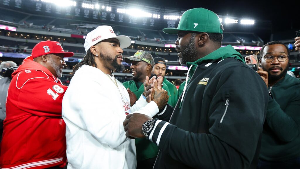 DeSean Jackson defeats Michael Vick as first-year Delaware State, Norfolk State coaches meet in Philadelphia