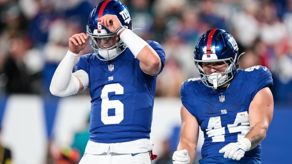 Breaking down everything Jaxson Dart and Cam Skattebo accomplished in Giants' statement victory over Eagles