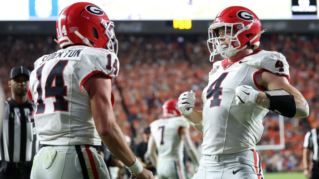 Georgia vs. Ole Miss prediction, pick, odds, spread: Bulldogs, Rebels collide in crucial top-10 battle in SEC