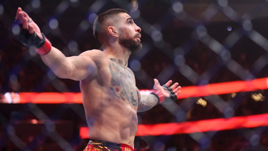 Dana White beginning to put together debut event on Paramount, says Ilia Topuria is a 'possibility'