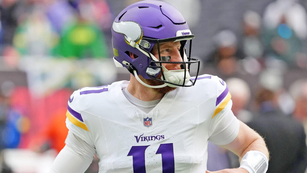 Chargers vs. Vikings NFL player props: Self-learning AI backs Carson Wentz over 222.5 passing yards on TNF