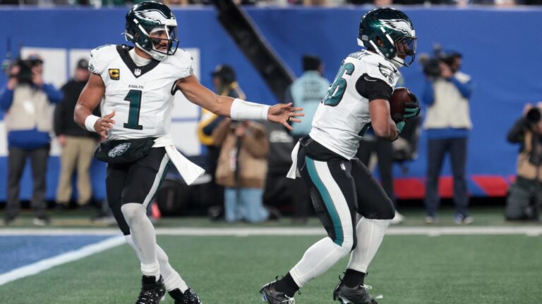 Eagles vs. Vikings: Where to watch NFL Week 7, promos, betting odds, score prediction for Hurts vs. Wentz