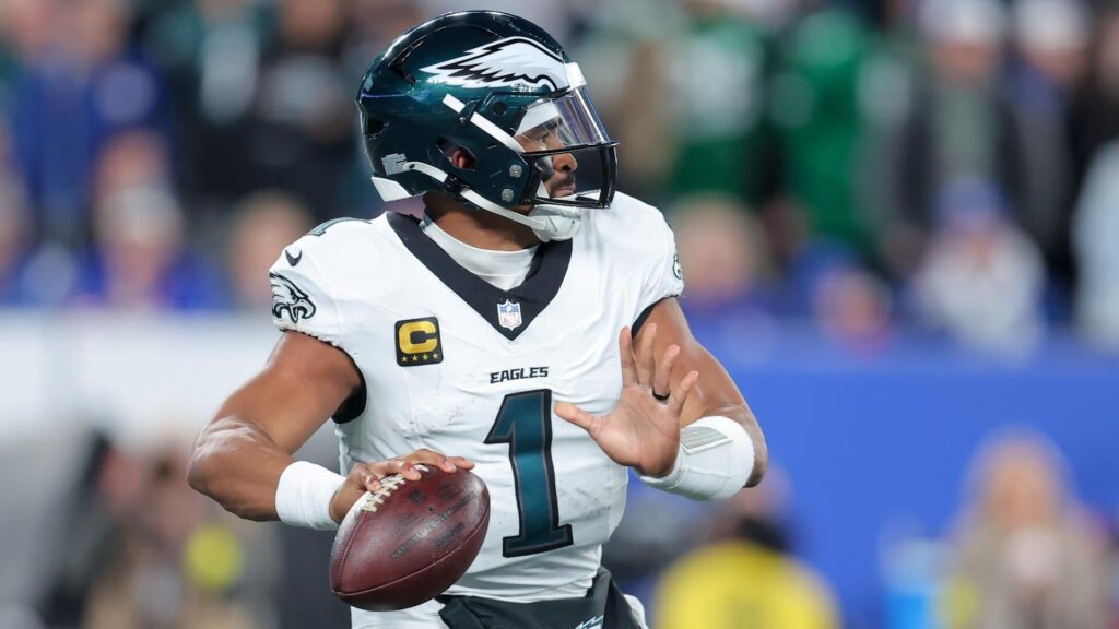 NFL Week 8 odds, predictions, expert picks: Will Aaron Rodgers topple Packers? Can Giants stun Eagles again?