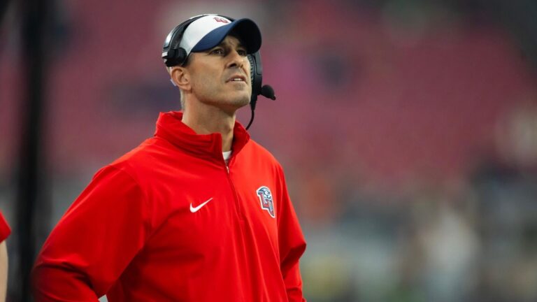 Liberty vs. New Mexico State prediction, odds, line, time: 2025 college football Week 8 picks by proven model