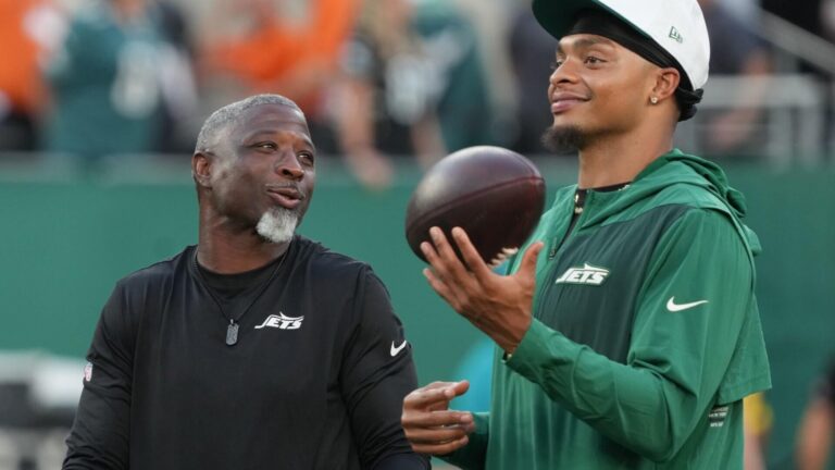 NFL Week 7 picks: Jets finally break through, Eagles' misery continues, Chiefs all the way back