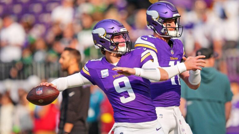 Vikings QB J.J. McCarthy nears return after Chargers batter Carson Wentz in Minnesota loss