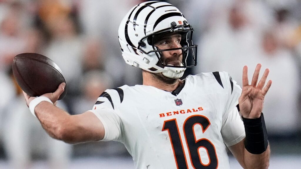 Fantasy Football Week 8 Quarterback Preview: Starts, sits, streamers, DFS plays and more