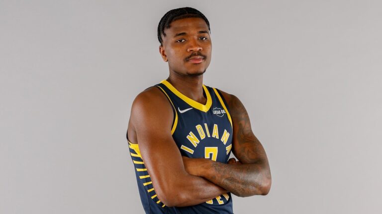 Pacers' Kam Jones arrested on alleged reckless driving, resisting law enforcement while speeding to practice
