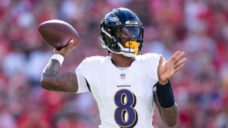 Lamar Jackson injury: Ravens QB misses practice again, status unclear for Week 5 meeting with Texans