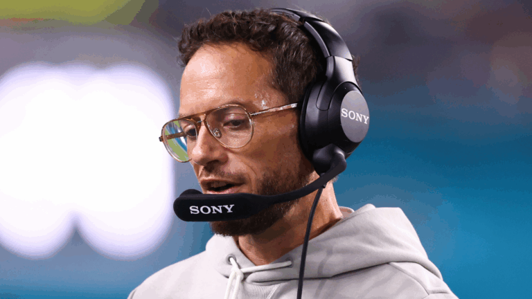 'It sucks': Dolphins' Mike McDaniel responds to fan frustration after team falls to 2-7 with loss to Ravens