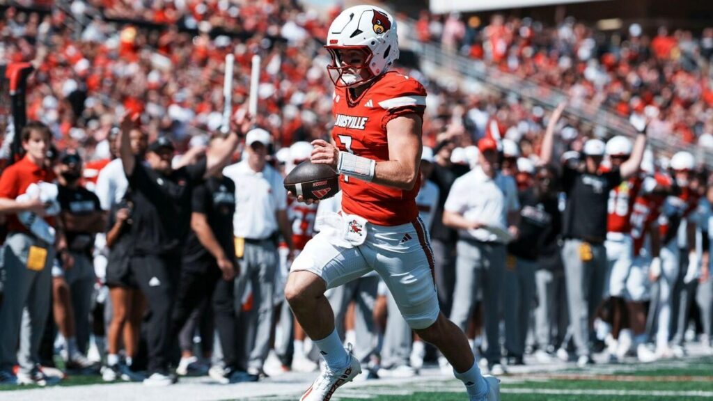 College football picks: Best money line parlays for Week 6 include Louisville, Iowa State