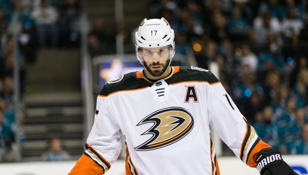 Former NHL center Ryan Kesler faces fourth-degree criminal sexual conduct charges, pleads not guilty