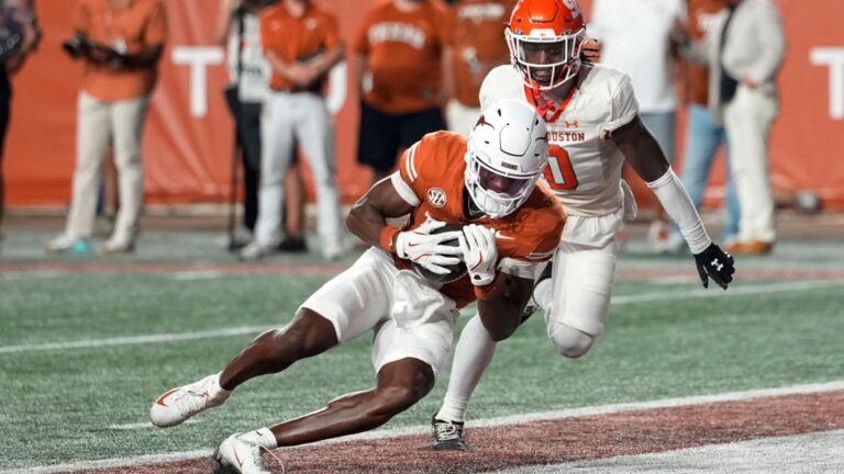 Texas vs. Vanderbilt prediction, odds, line, time: 2025 college football Week 10 picks by model