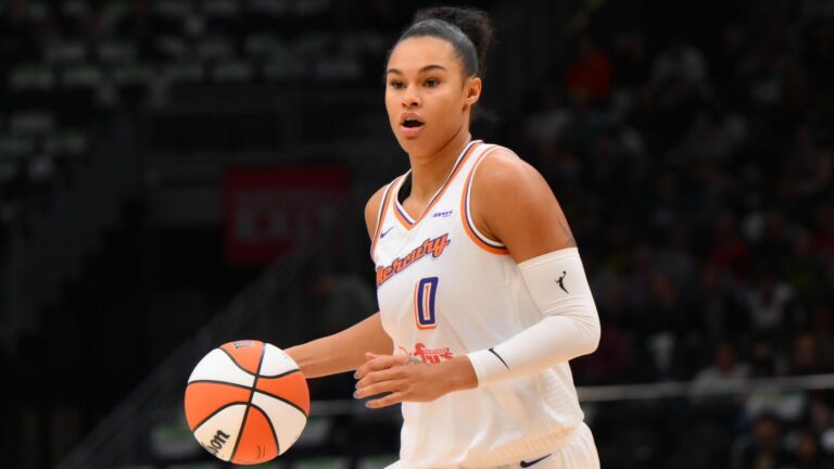 Today's top games to watch, best bets, odds: Game 1 of the WNBA Finals, CFB matchups and more