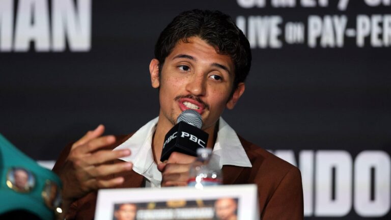 Sebastian Fundora vs. Keith Thurman: Fight postponed after Fundora suffers hand injury in training camp