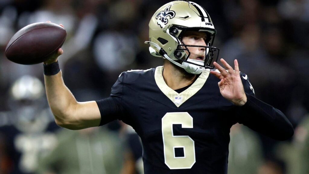 Saints turn to Tyler Shough as starting QB, Spencer Rattler moves to bench for New Orleans, per report