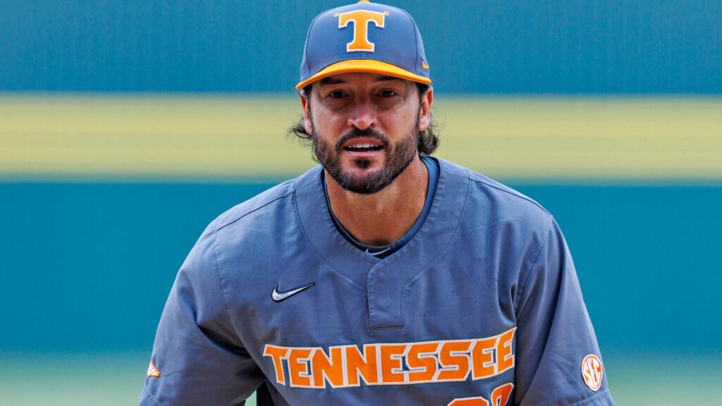 Giants close to hiring Tennessee coach Tony Vitello as new manager, per report