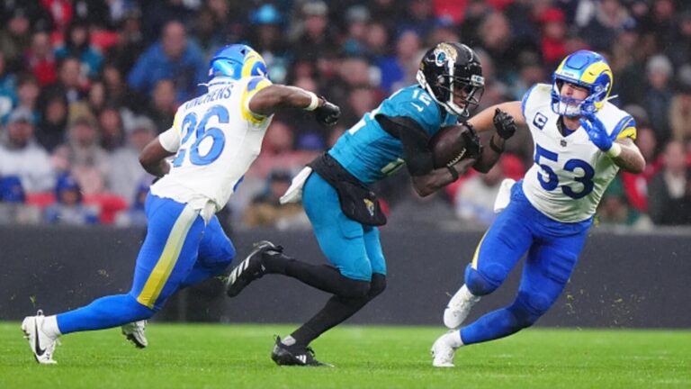 LOOK: Jaguars' Travis Hunter scores first career NFL touchdown in London