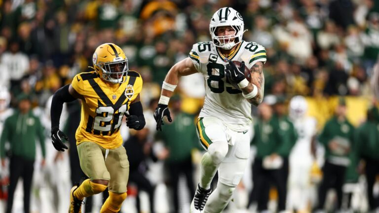 2025 National Tight Ends Day: Packers' Tucker Kraft saves otherwise quiet day on annual celebration