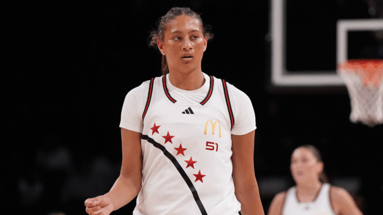 UCLA freshman Sienna Betts suffers left leg injury in scrimmage, status uncertain ahead of season opener