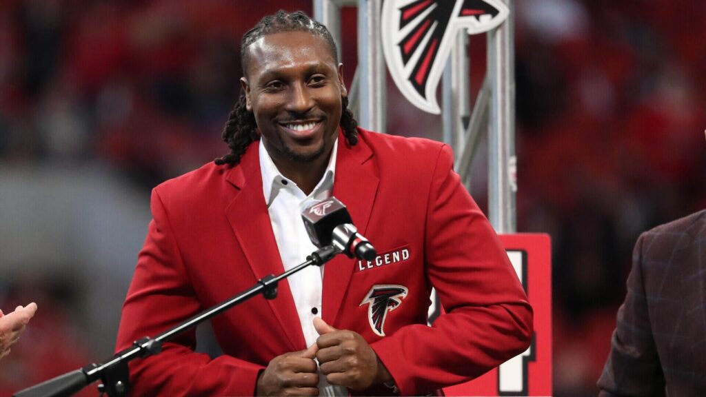 Ex-NFL great Roddy White declares interest in UAB coaching job after Blazers fire Trent Dilfer