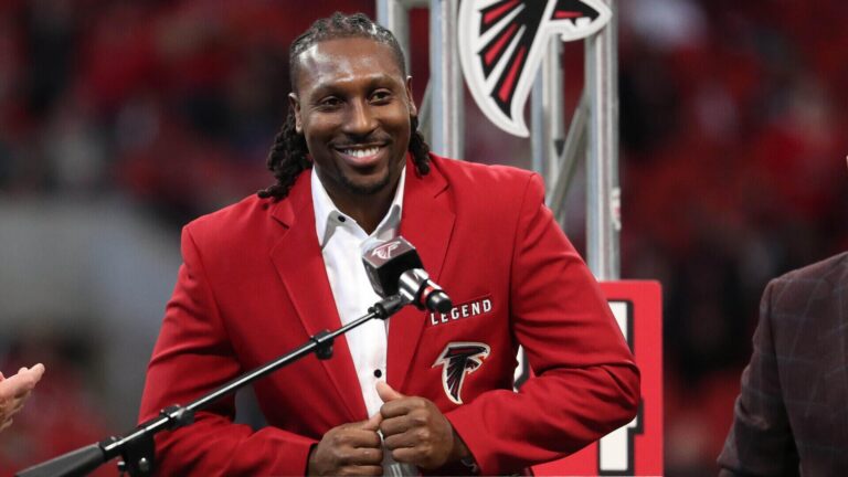 Ex-NFL great Roddy White declares interest in UAB coaching job after Blazers fire Trent Dilfer