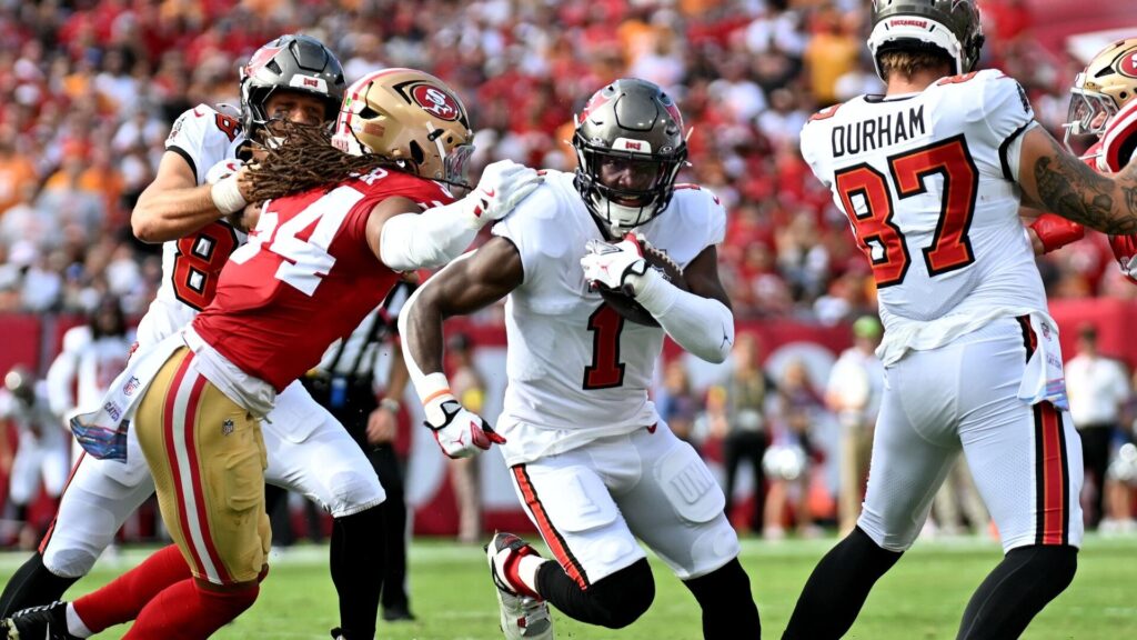 49ers star linebacker Fred Warner carted off after suffering gruesome-looking foot injury against Buccaneers