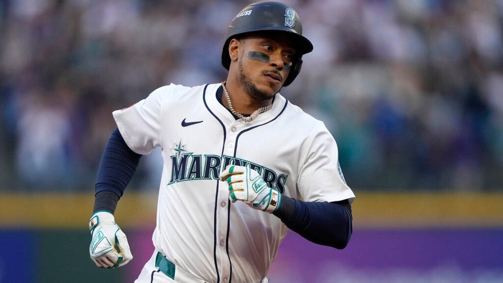 Today's top games to watch, best bets, odds: ALCS Game 3, NHL and more