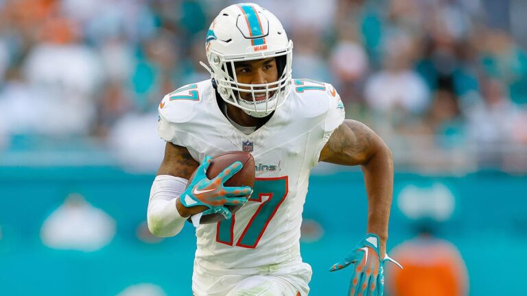 Jaylen Waddle landing spots: Four possible trade destinations for the Dolphins' star receiver