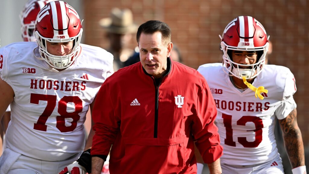 College Football Playoff bracket: What 12-team field looks like after first CFP Rankings release of 2025