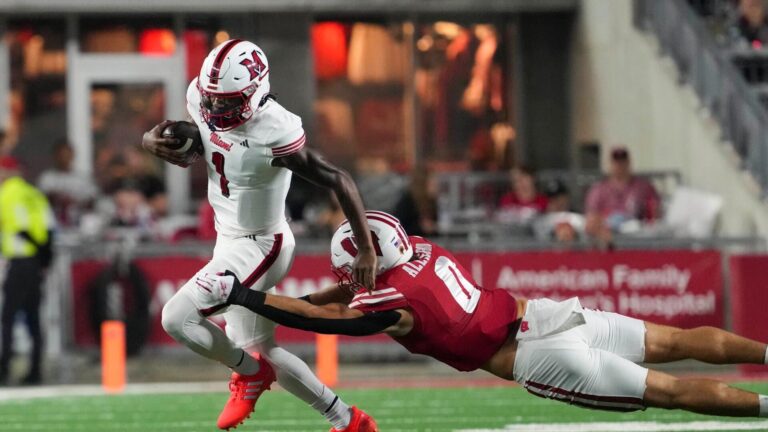 2025 Week 11 college football free bets, odds, picks: Back Miami (OH) and UMass on Tuesday, Nov. 4