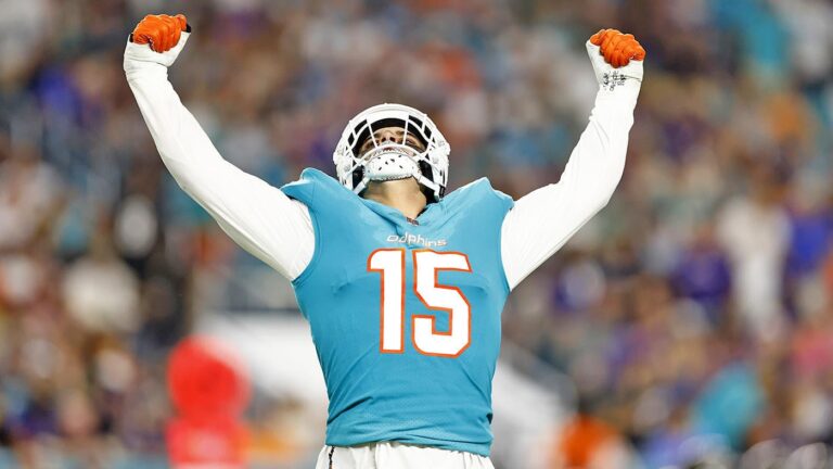 Jaelan Phillips trade grades: Eagles take a bold swing on Dolphins pass rusher; Miami begins rebuild