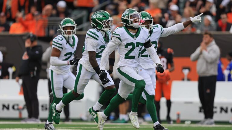 NFL line movement for Week 10: Trade deadline, injuries cause major shifts for games like Browns vs. Jets