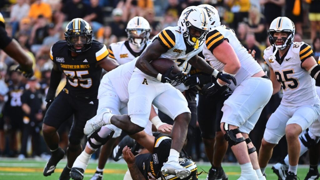 Week 11 college football odds, best bets: Model says top Thursday college football picks, betting predictions